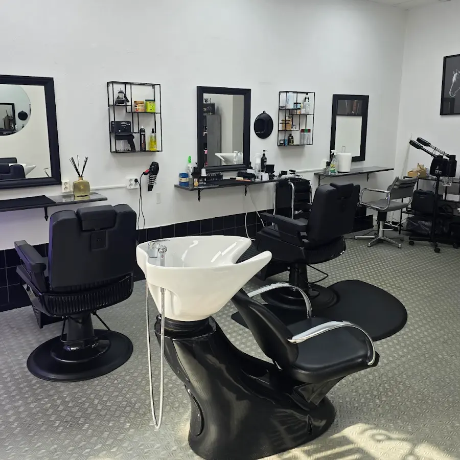 Foto från Simoun's Barbershop i Täby